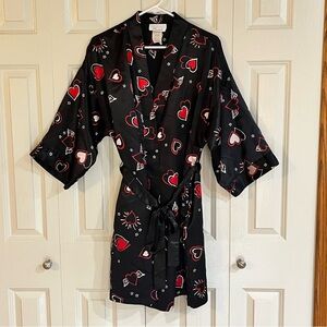 Vintage Dentelle
Valentines Day Heart Love Silky Robe Size Large
